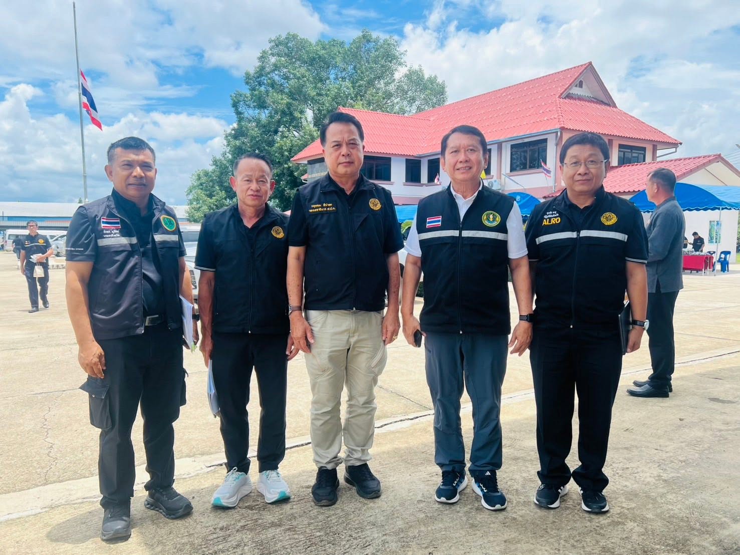 title - รองเลขาธิการ ส.ป.ก. ร่วมติดตามรัฐมนตรีช่วยว่าการกระทรวงเกษตรและสหกรณ์ (นางสาวปิยะรัฐชย์ ติยะไพรัช) ลงพื้นที่ตรวจราชการใน จังหวัดน่าน